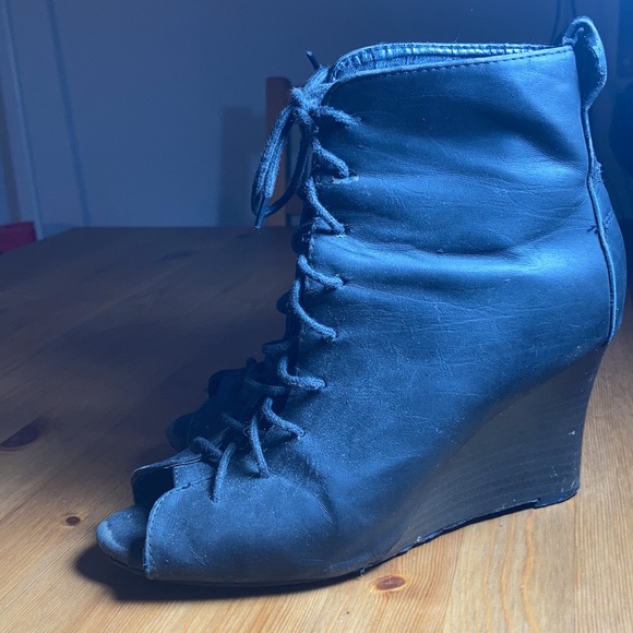 VINTAGE Open toe heeled booties - Picture 5 of 5